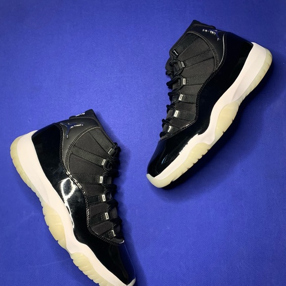 Air Jordan Retro 11 jubilee